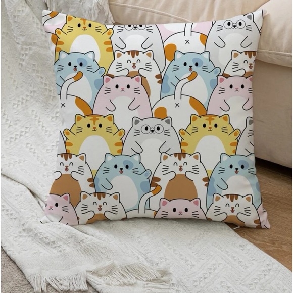 🐈 Cozy Cat Cuties Decorative Pillow Cover 18”x18” - NWT - Picture 3 of 5